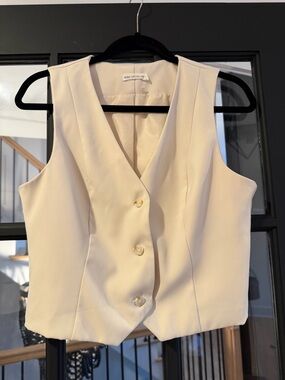 Avec Les Filles Ivory Tailored Button Vest